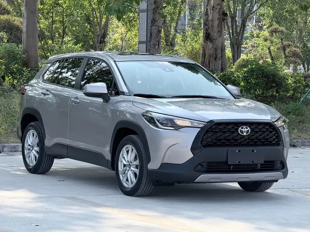 Toyota Corolla Cross — фото 4