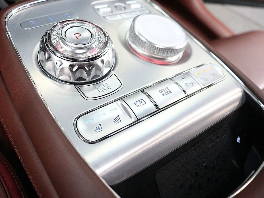 Genesis G90 — фото 8