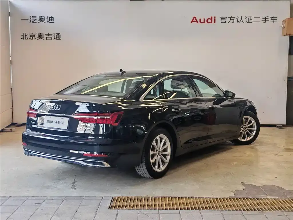 Audi A6L — фото 6