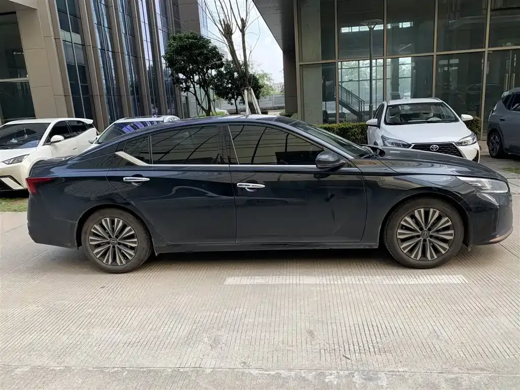Nissan Teana — фото 8