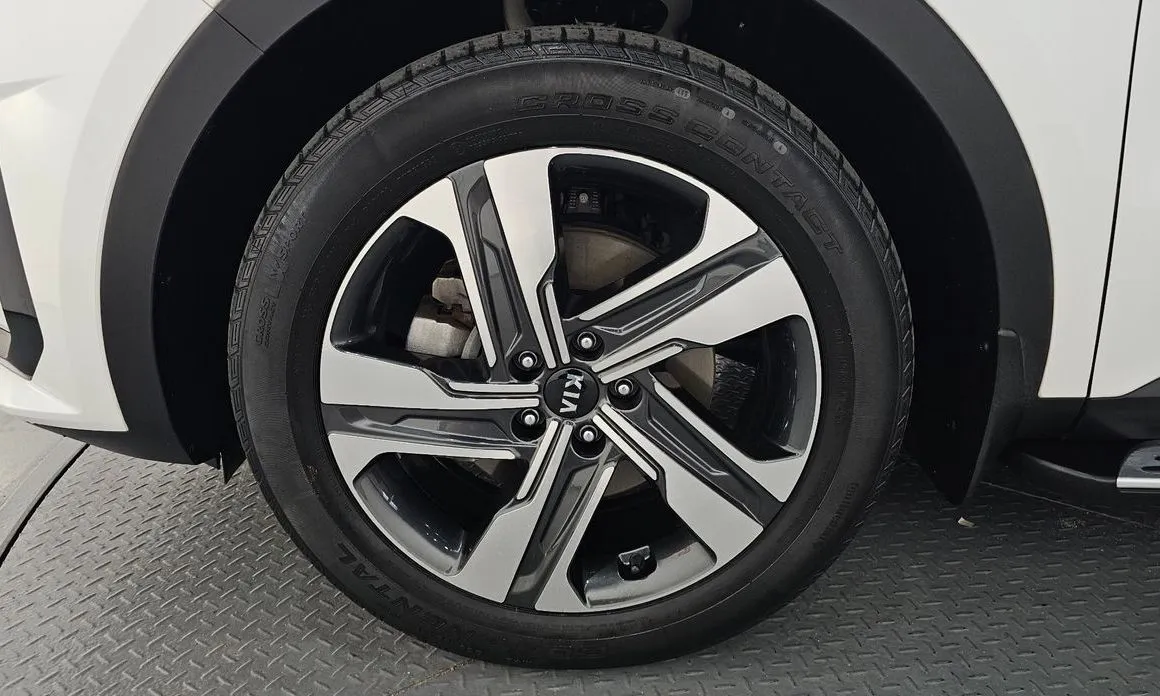 Kia Sorento — фото 5