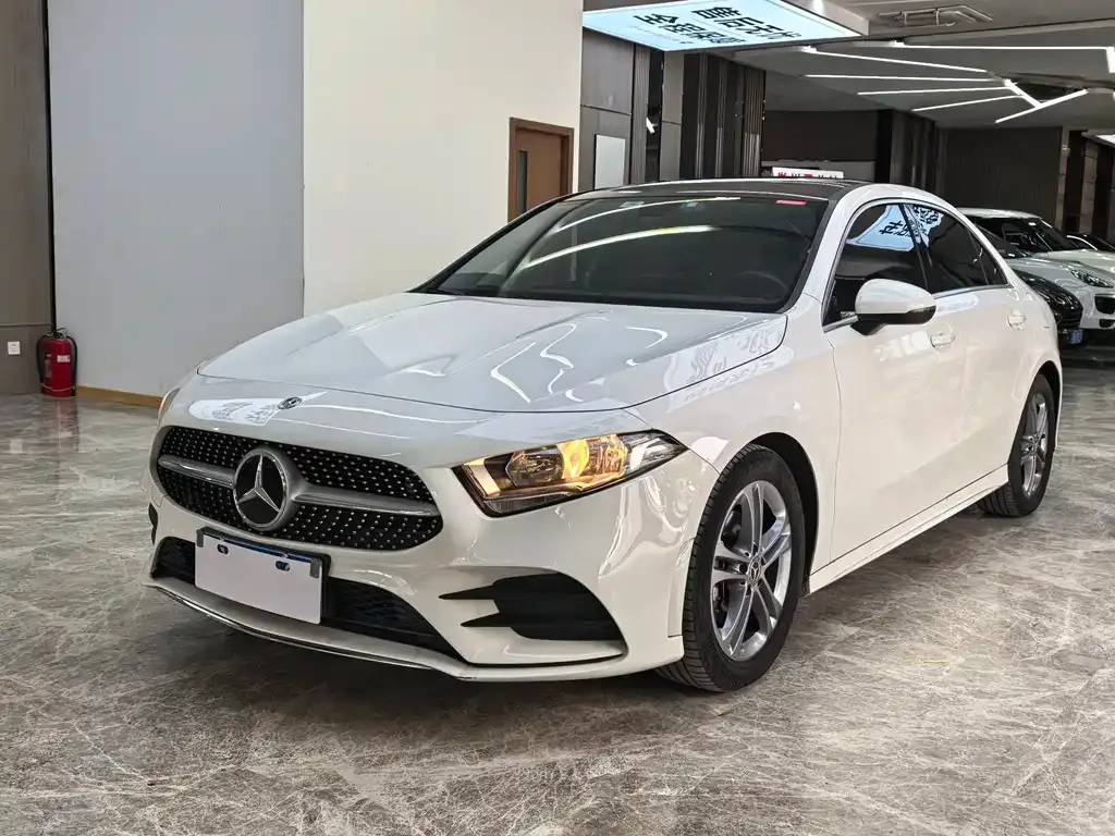 Mercedes-Benz A-Class — фото 1