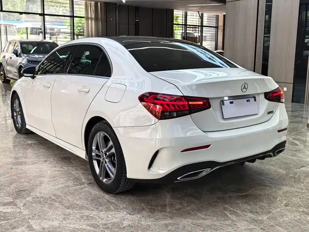 Mercedes-Benz A-Class — фото 9