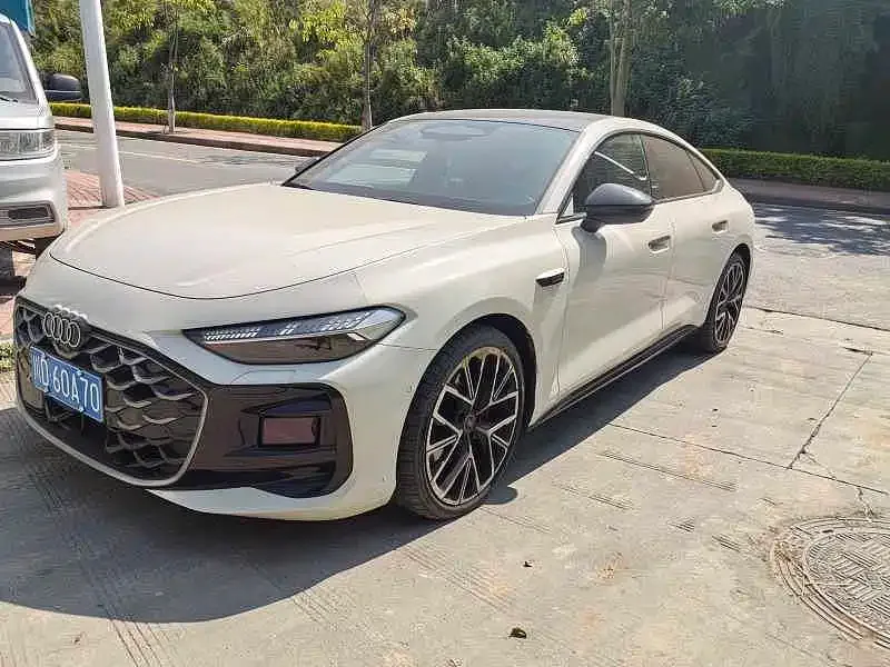 Audi A5L Sportback — фото 1