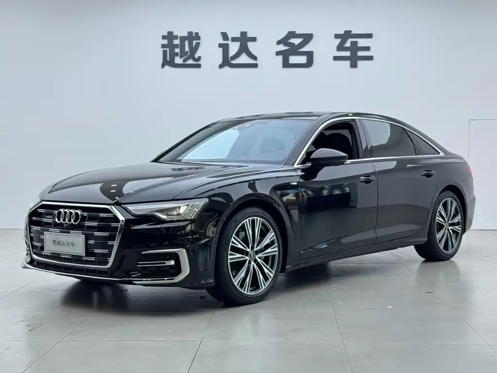 Audi A6L — фото 1