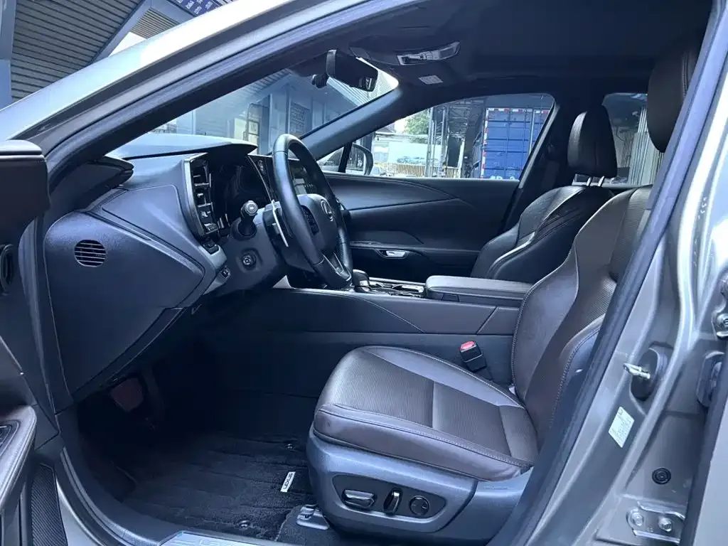 Lexus RX — фото 2