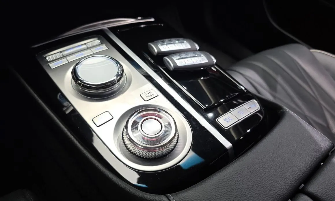 Genesis G80 — фото 10