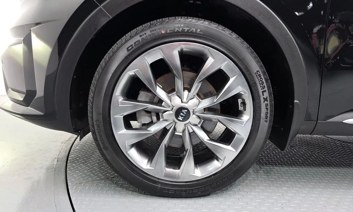Kia Sorento — фото 8