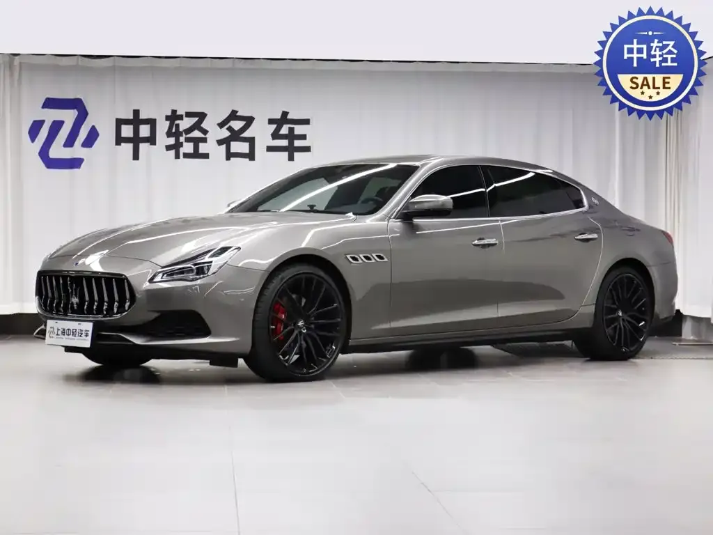 Maserati Quattroporte — фото 1