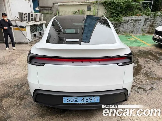 Tesla Model Y — фото 2