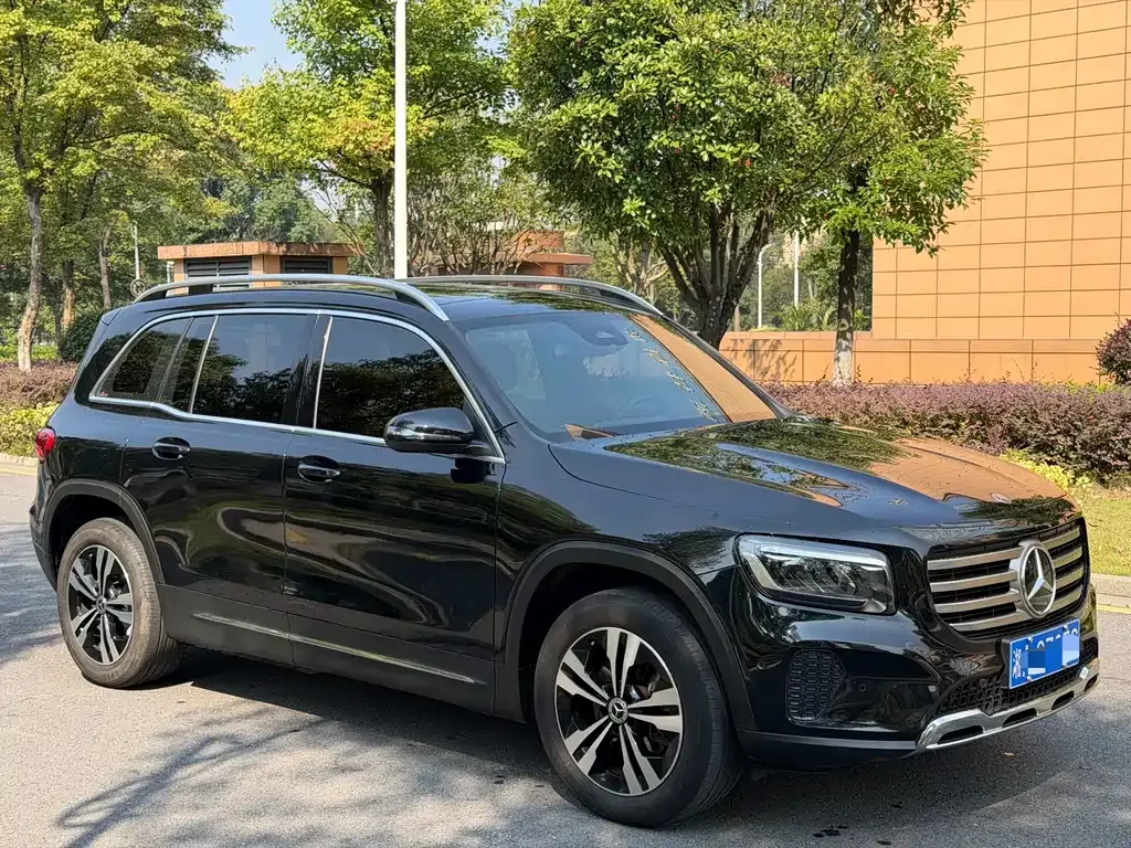 Mercedes-Benz GLB — фото 9