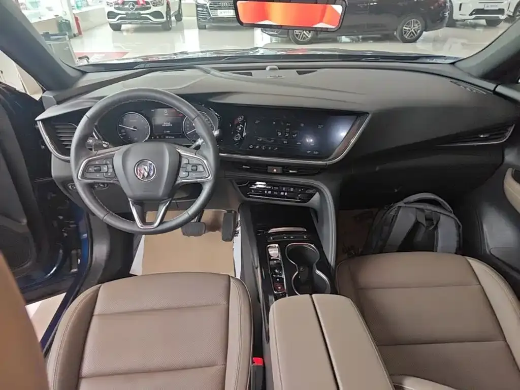 Buick Envision Plus — фото 3