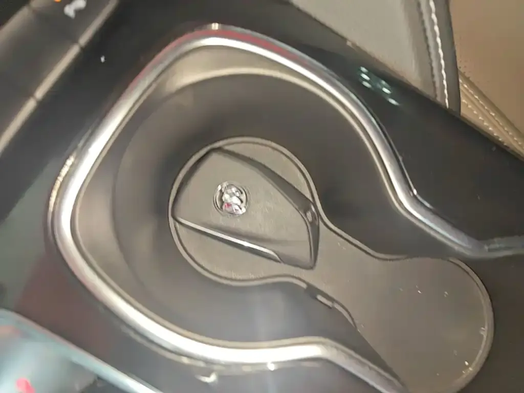 Buick Envision Plus — фото 2