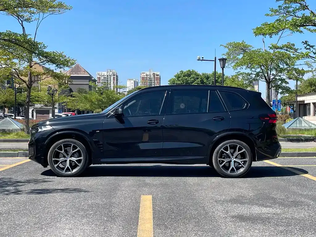 BMW X5 — фото 2