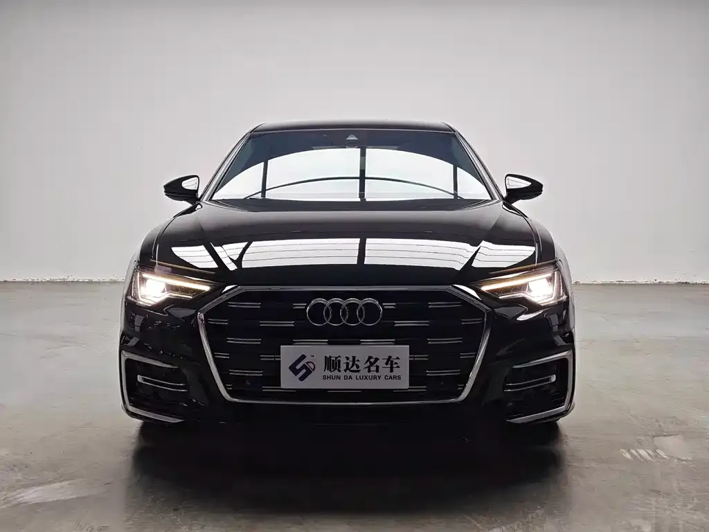 Audi A6L — фото 10