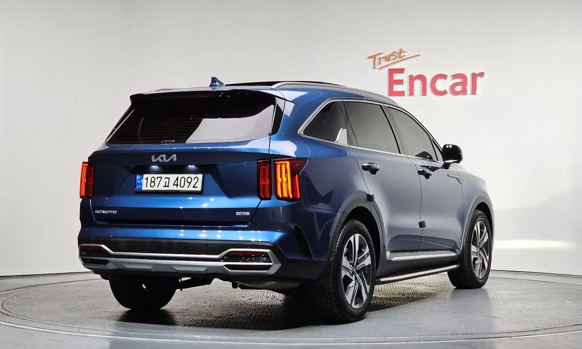 Kia Sorento — фото 10