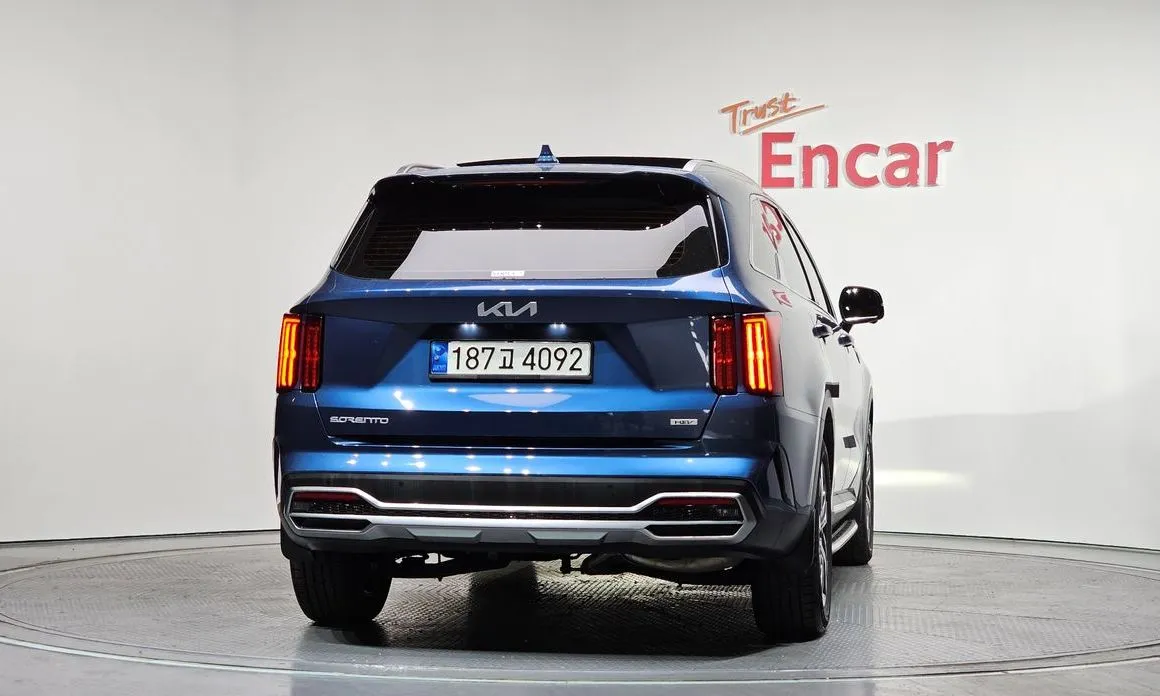 Kia Sorento — фото 3