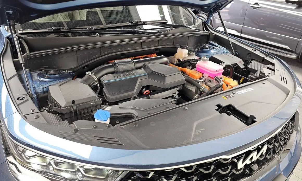 Kia Sorento — фото 9