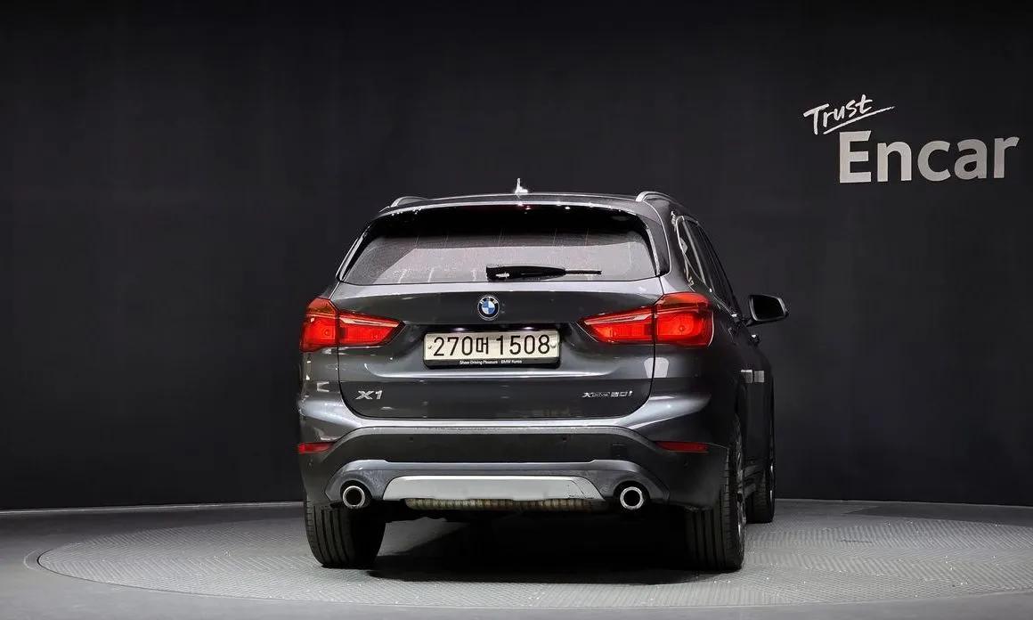 BMW X1 — фото 9