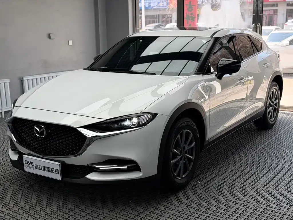 Mazda CX-4 — фото 1