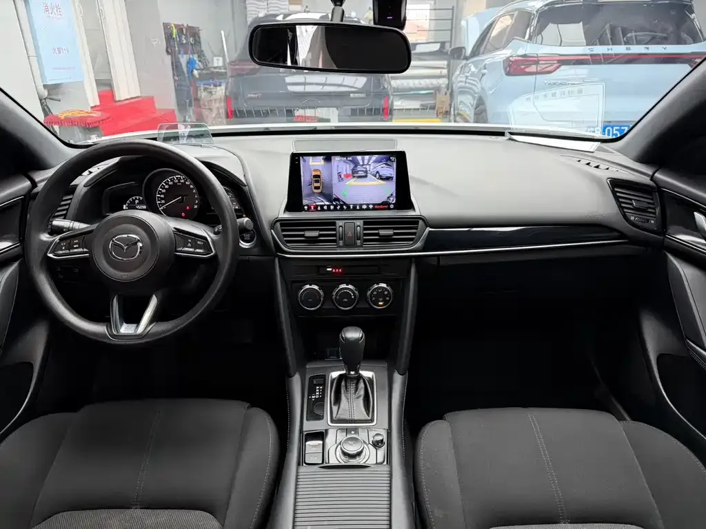 Mazda CX-4 — фото 7