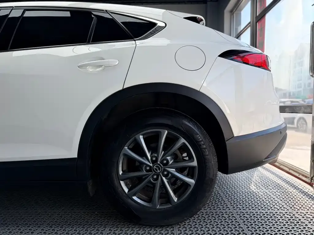 Mazda CX-4 — фото 4