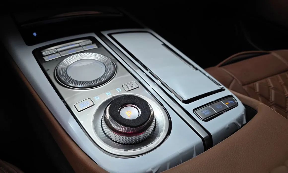 Genesis G80 — фото 9