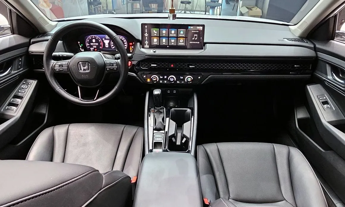 Honda Accord — фото 10