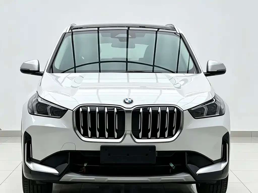 BMW X1 — фото 5