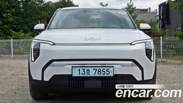 Kia EV3 — фото 1