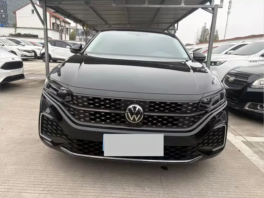 Volkswagen Passat — фото 5