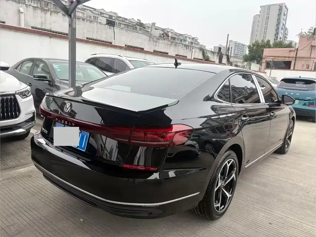 Volkswagen Passat — фото 3