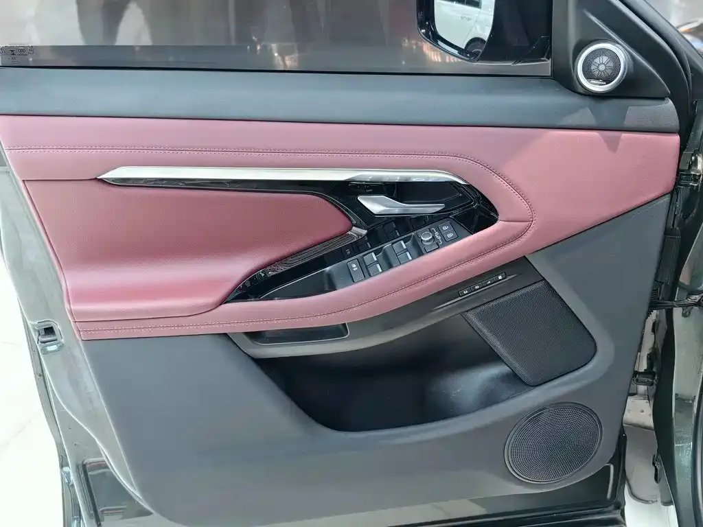 Land Rover Evoque — фото 9