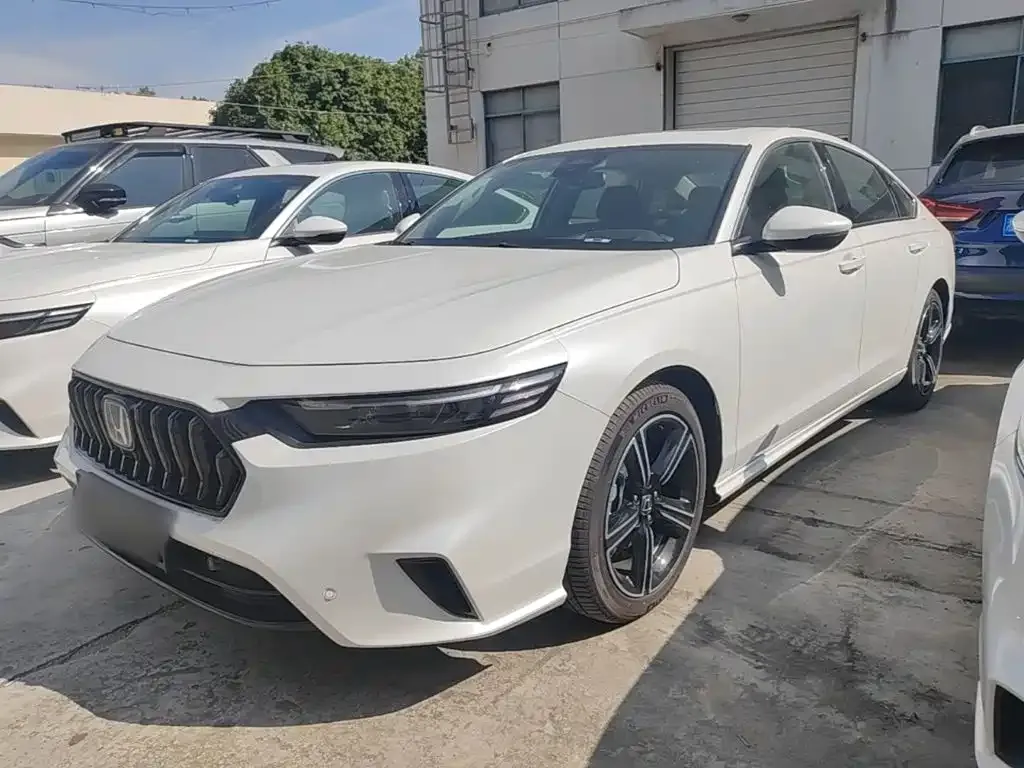 Honda Inspire — фото 1