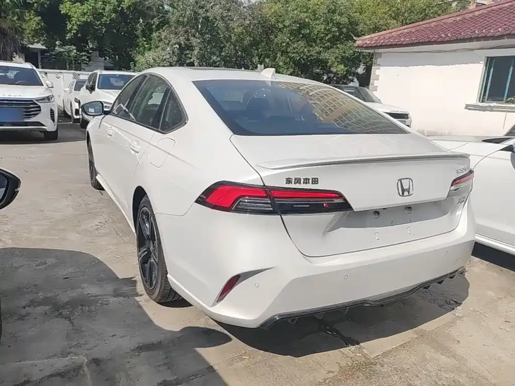 Honda Inspire — фото 7