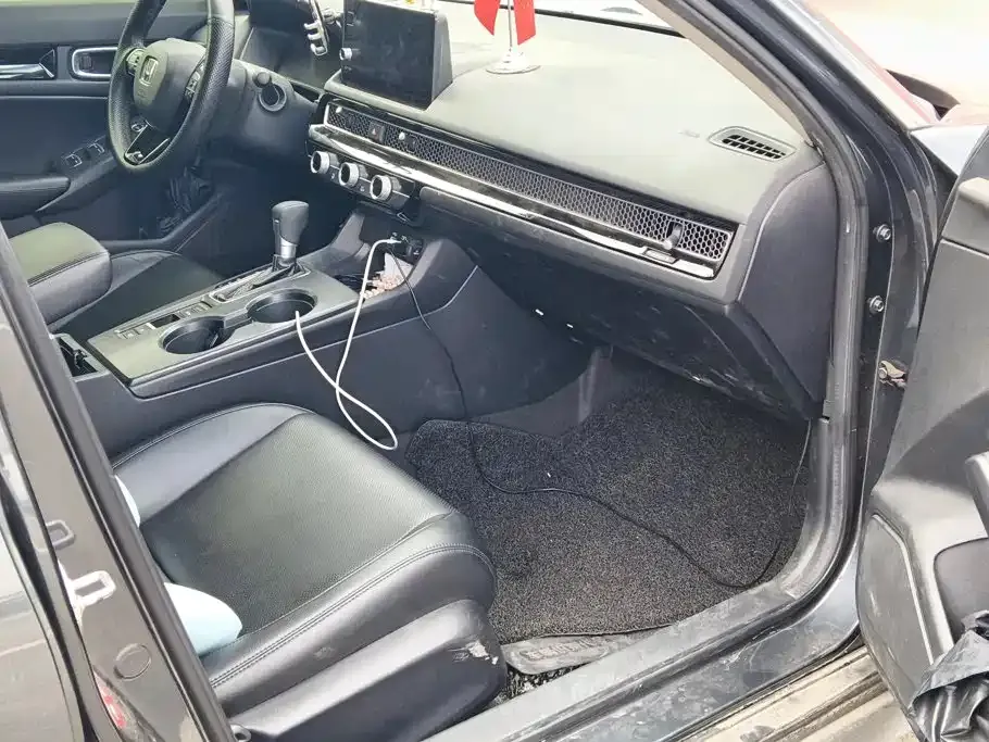 Honda Civic — фото 10