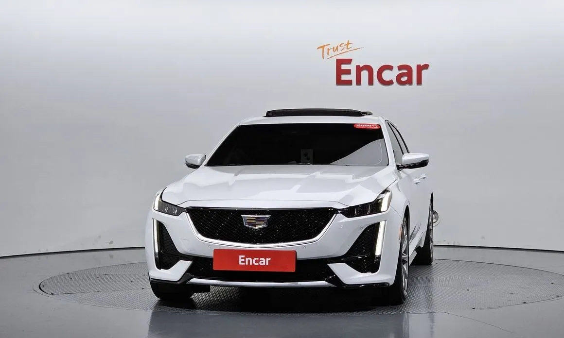 Cadillac CT5 — фото 4