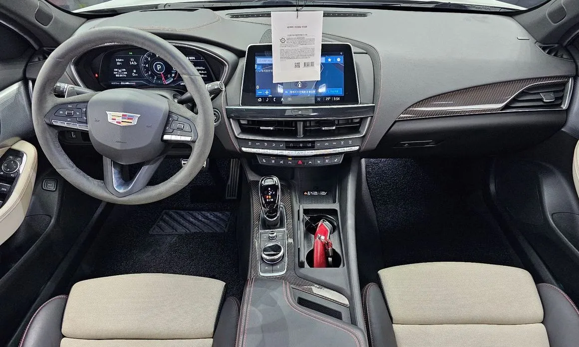 Cadillac CT5 — фото 5