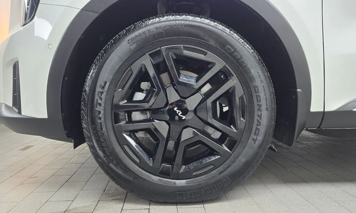 Kia Sorento — фото 7