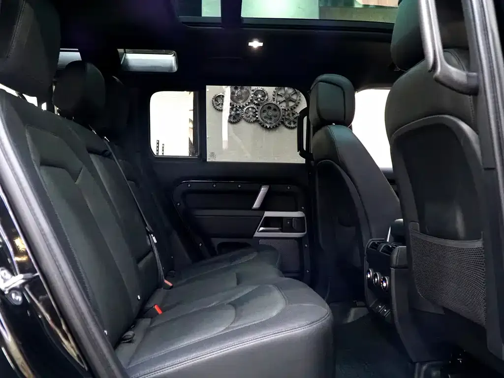 Land Rover Defender — фото 4