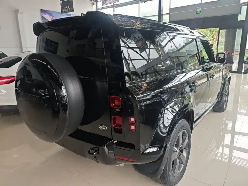 Land Rover Defender — фото 3