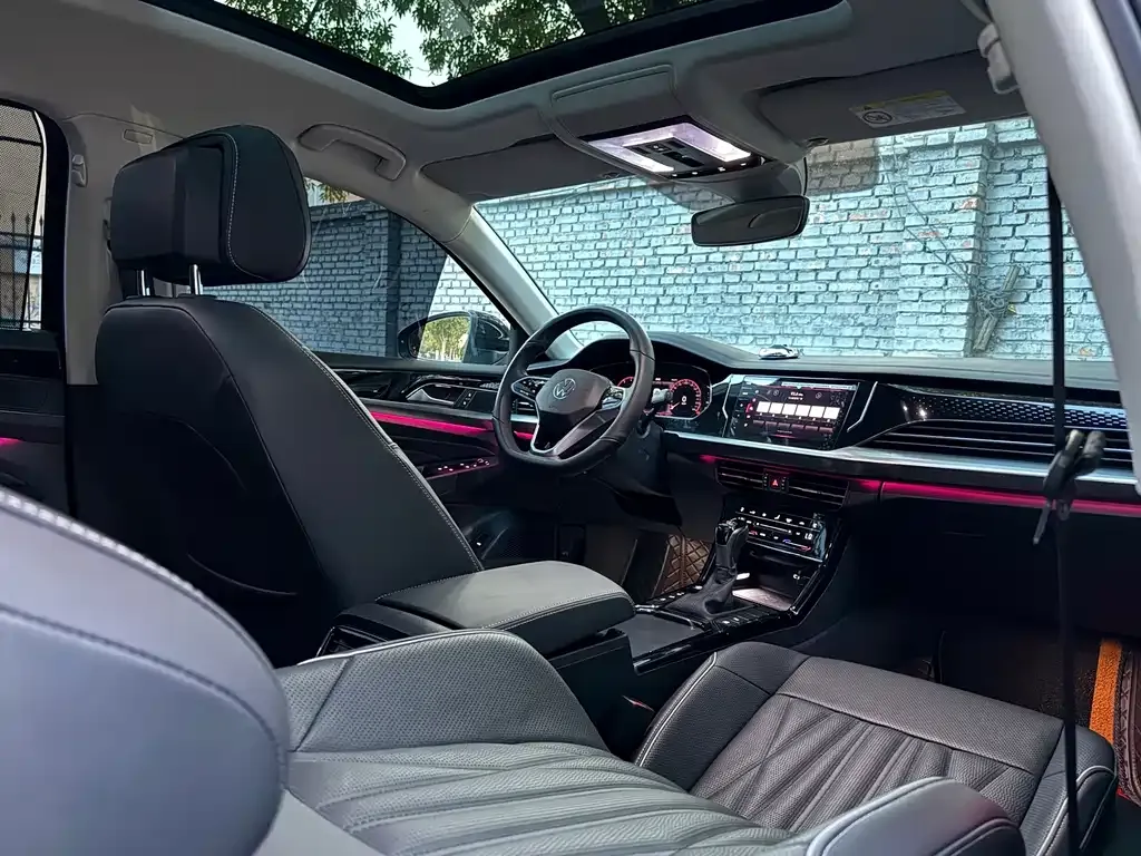 Volkswagen Passat — фото 7