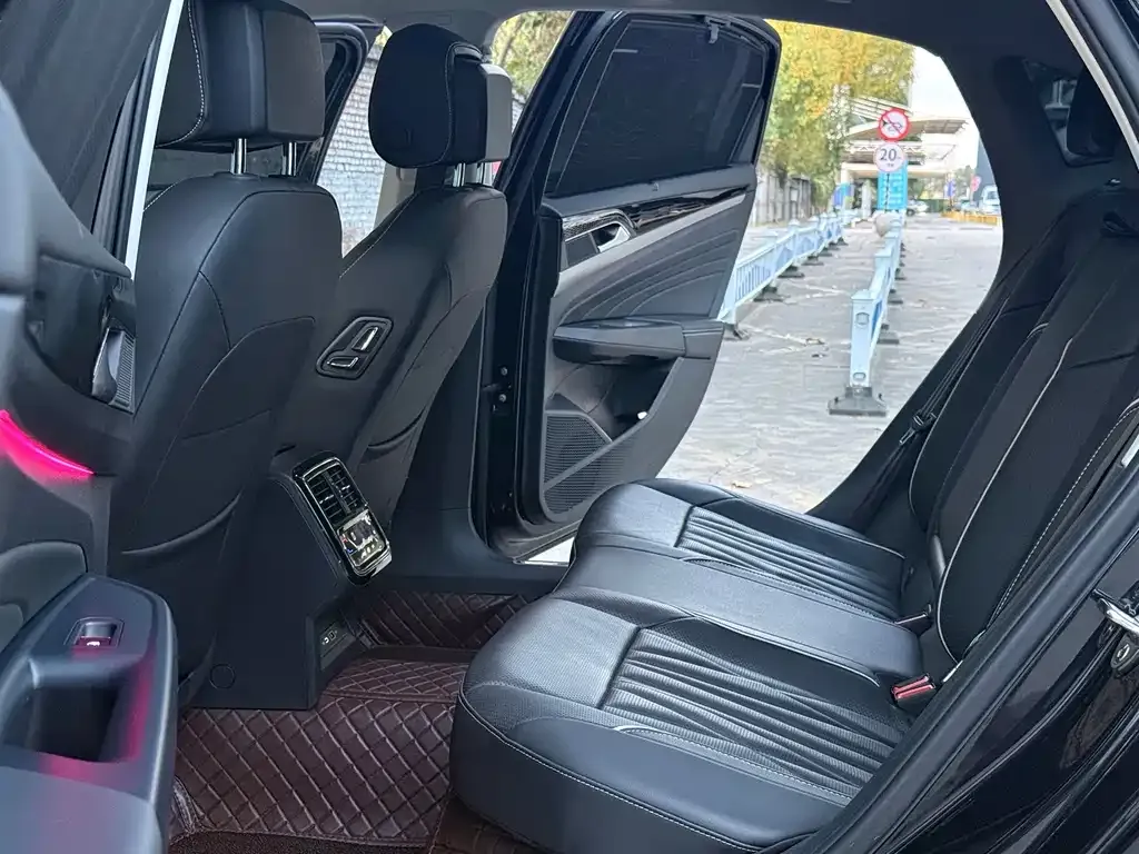 Volkswagen Passat — фото 4