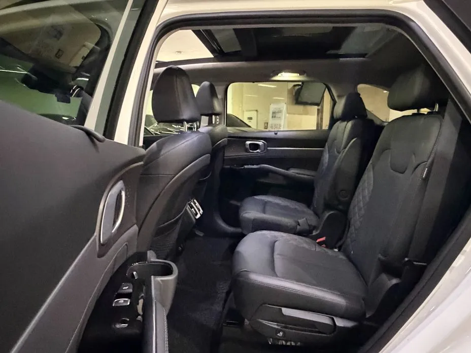 Kia Sorento — фото 5