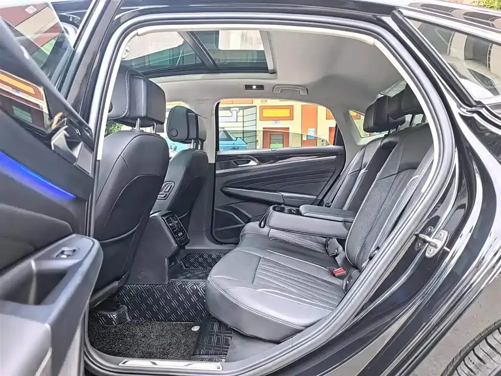Volkswagen Passat — фото 4