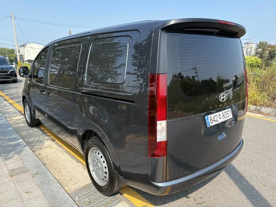 Hyundai Staria — фото 10