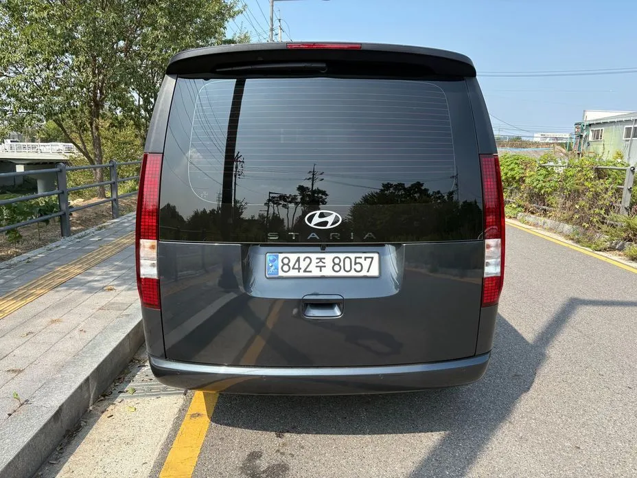 Hyundai Staria — фото 3
