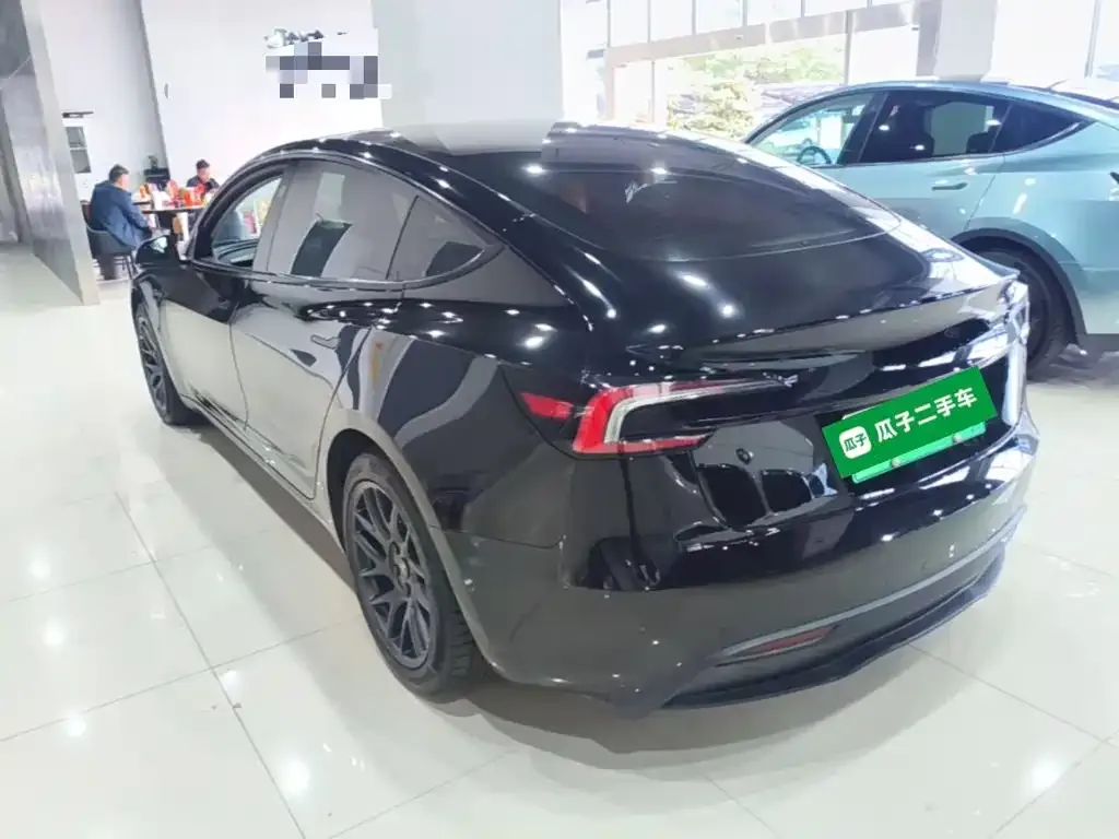 Tesla Model 3 — фото 6