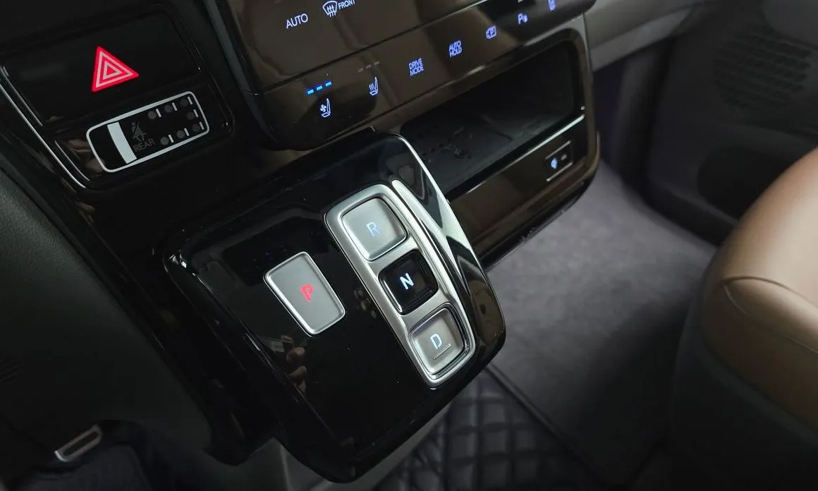 Hyundai Staria — фото 4