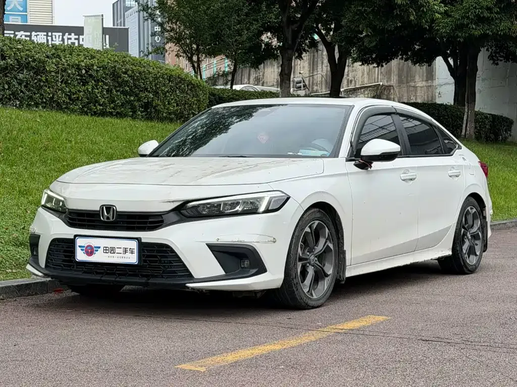 Honda Civic — фото 1